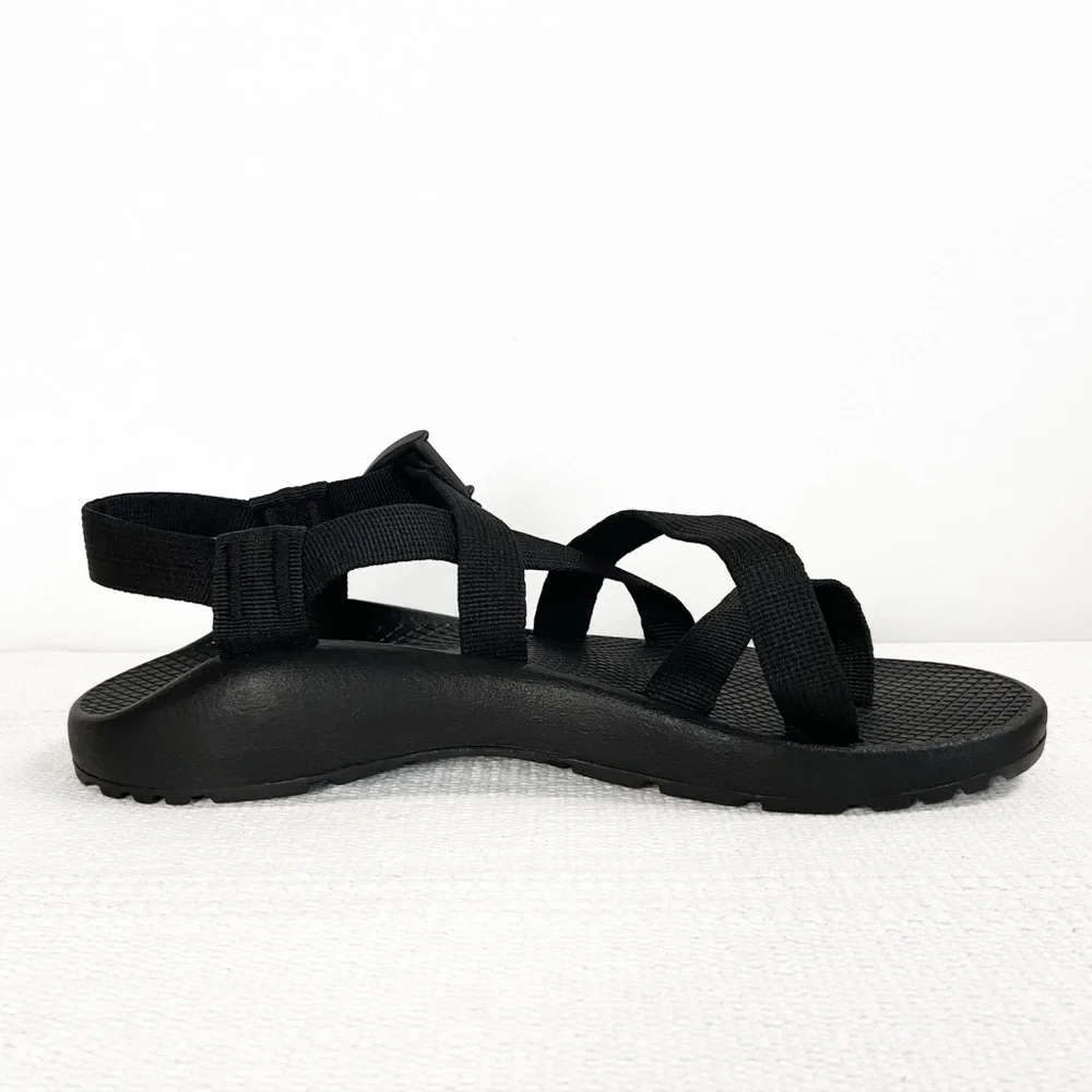 NIB Chaco Womens Z2 Classic Sandals Black size 10